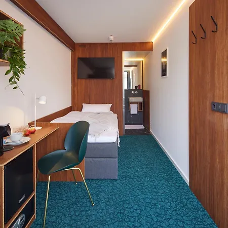Hotel Tin